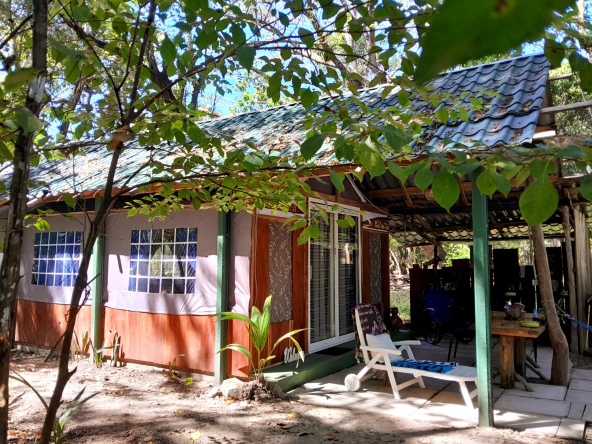 Fully Furnished Family Jungle Tent, Latino Glamping Paquera Ngoại thất bức ảnh
