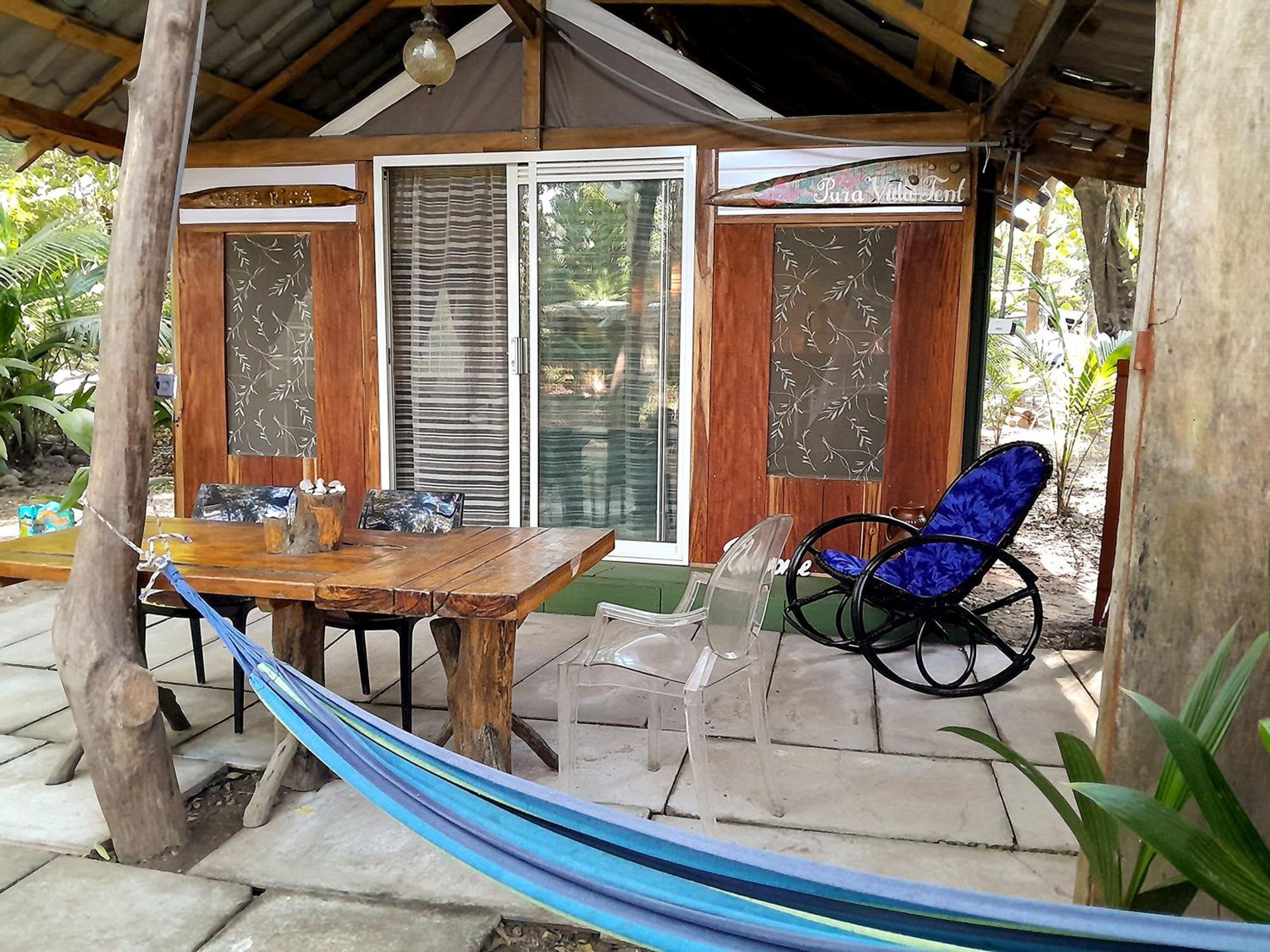 Fully Furnished Family Jungle Tent, Latino Glamping Paquera Hotel Ngoại thất bức ảnh